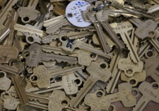 A bunch of keys laying flat